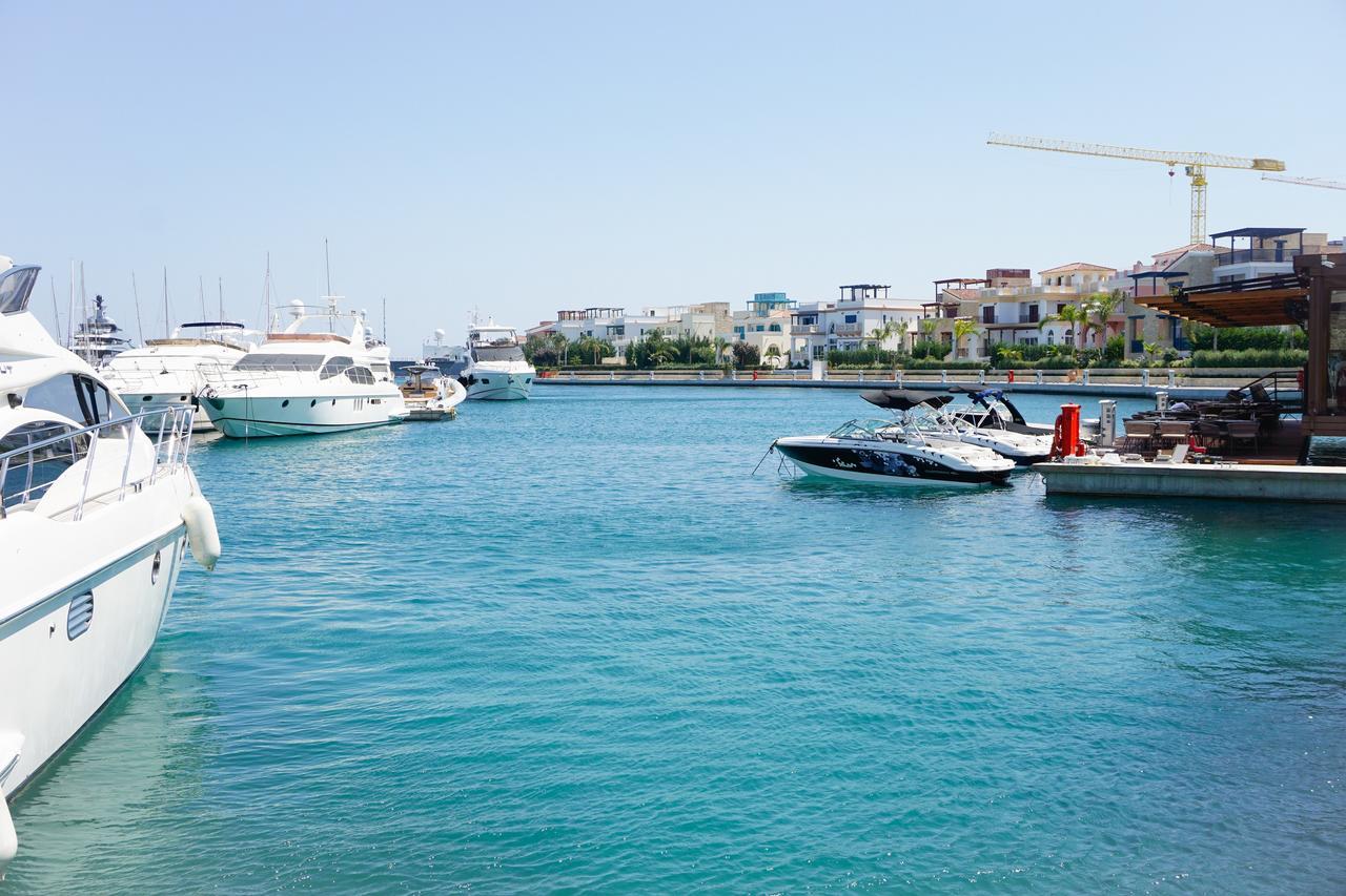 Limassol Marina Nereids D22 By Ezoria Villas Luaran gambar